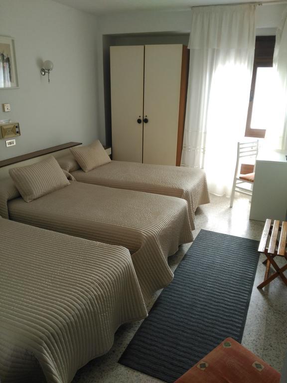 Hotel Puente De Los Santos ตาเปีย เด กาซาเรียโก ภายนอก รูปภาพ