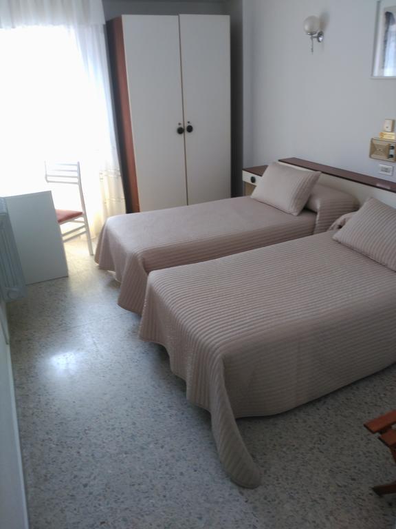Hotel Puente De Los Santos ตาเปีย เด กาซาเรียโก ภายนอก รูปภาพ