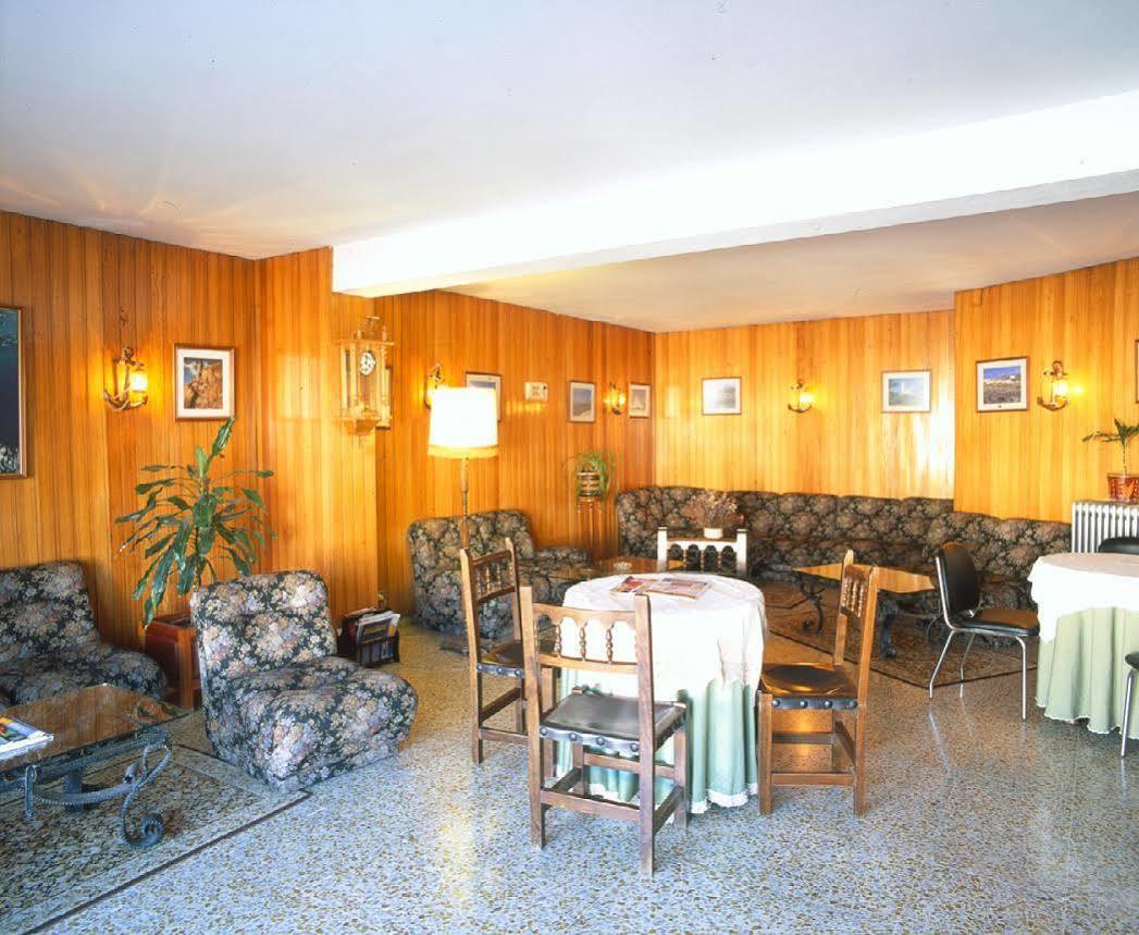 Hotel Puente De Los Santos ตาเปีย เด กาซาเรียโก ภายนอก รูปภาพ